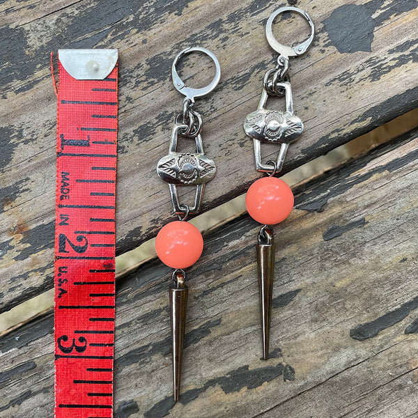 Eye Concho Peach Earrings