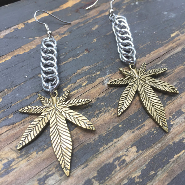 Brass Pot Leaf Medium Chainmaille Earrings